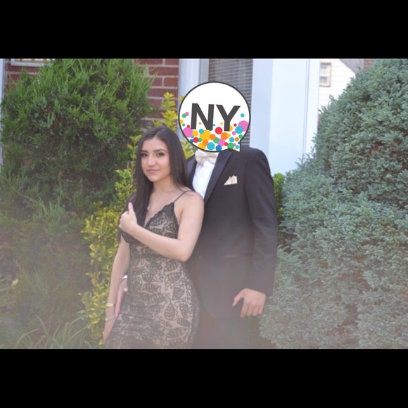 PROM DRESS - Picture 6 of 7